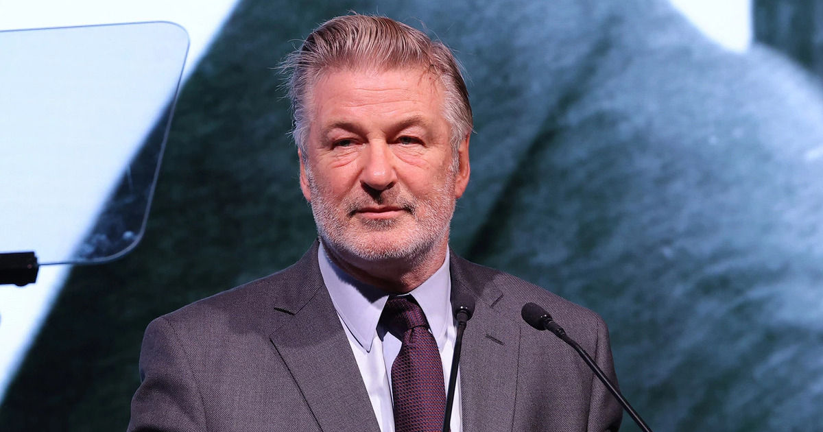 Un procuror a cerut reluarea cazului împotriva lui Alec Baldwin.
