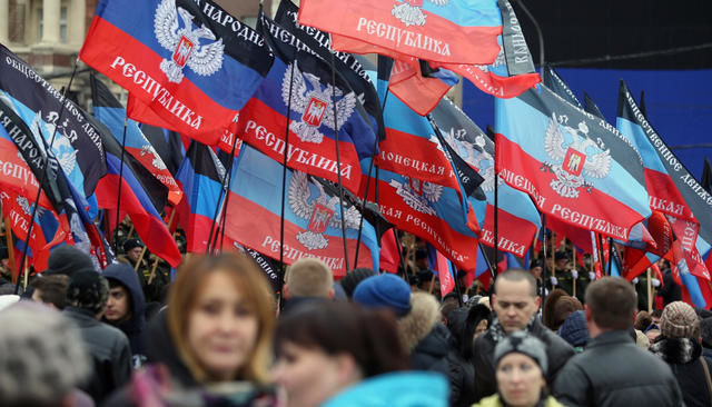 ЕС введет санкции против чиновников ДНР и ЛНР.