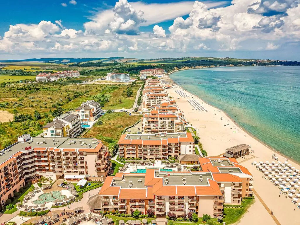 Cazarea la hotel în stațiunile bulgare se va scumpi cu 20-25%.