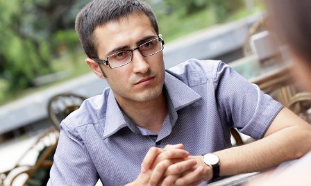 Acesta nu este primul consilier al premierului Filat care renunţă la această funcţie din diferite motive