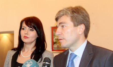 Vicepremierul în exerciţiu pentru Reintegrare, Eugen Carpov a mentionat ca se incearca de a fi atrasi si colegii din CUC in dialog. 