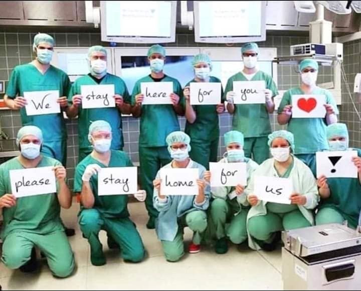 Врачи всего мира объявили челлендж с призывом оставаться дома.