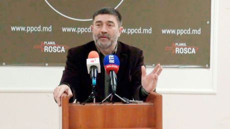 Юрий Рошка поддержал платформу DA и протестующих в центре Кишинева.