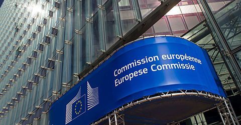 AFP: ЕК пригрозила санкциями Румынии из-за судебной реформы.