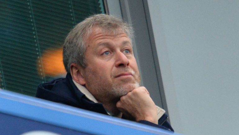 Роман Абрамович приобрел контрольный пакет "Челси" в 2003 году.