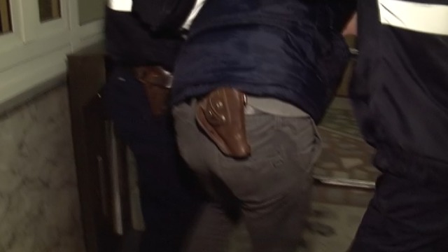 Un drogat înarmat, surprins în plină strădă. Foto: prime.md