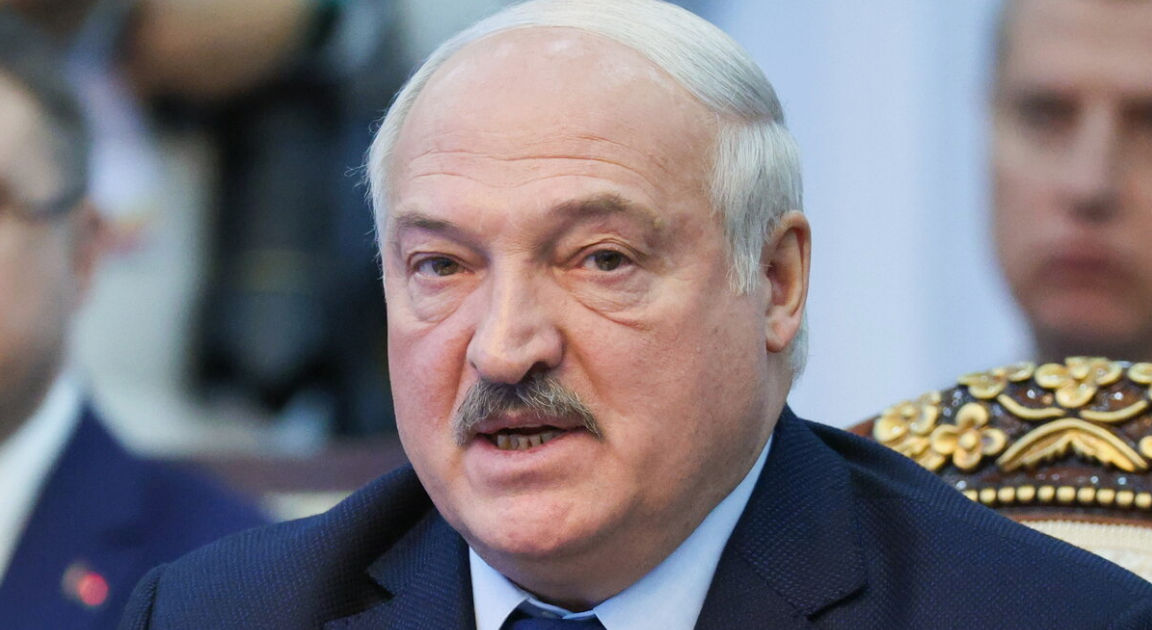 Лукашенко резко высказался о санкциях против Беларуси: Это фашизм.