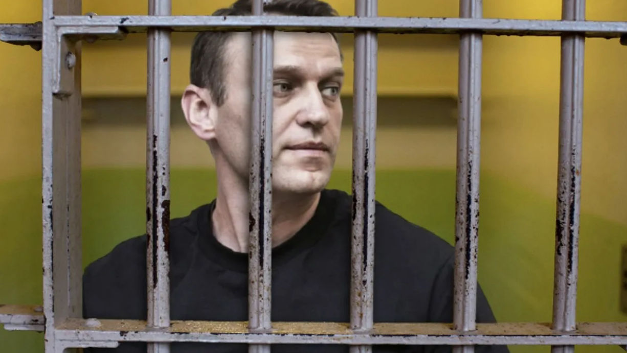 Навальный рассказал об ужасной стоматологии в колонии.