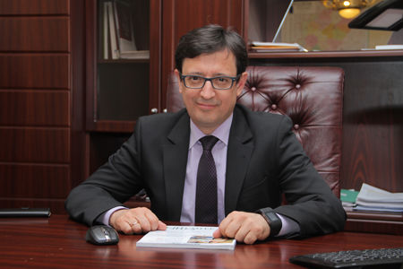 Министр финансов Октавиан Армашу.