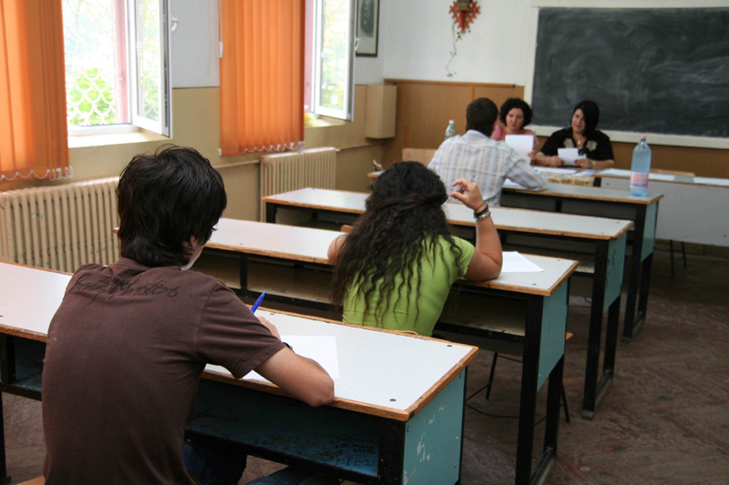 La această sesiune s-au înscris 8356 de candidați, conform cererilor depuse. 
