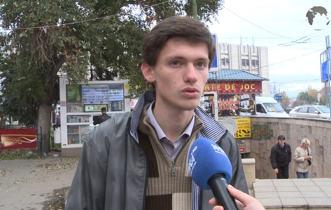 "Ei nu ar trebui să aibă imunitate, pentru că se simt complet nepedepsiți", a spus un chișinăuian.