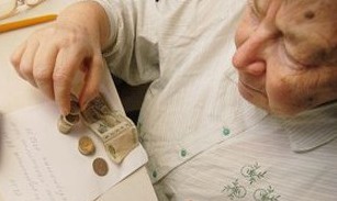 В январе-сентябре 2012 года в среднем на человека он составил 1 456,9 леев.