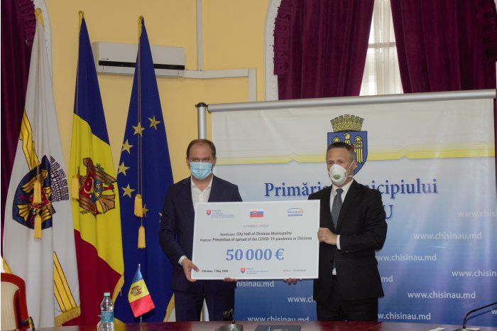 Словакия предоставила кишиневским больницам 50 тысяч евро.