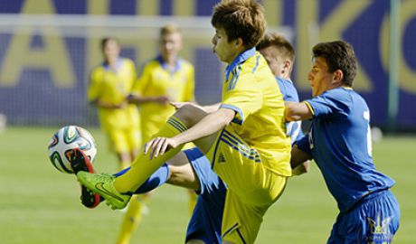 O nouă înfrângere pentru tinerii fotbalişti moldoveni.  Foto: fmf.md
