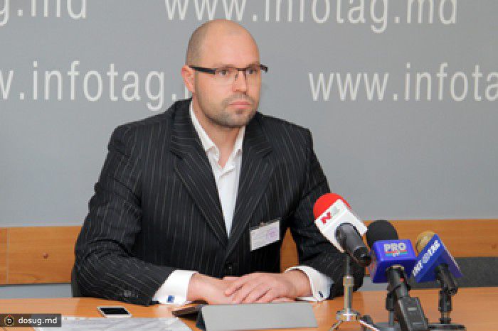 Вараницэ призвал граждан "объединиться и вместе бороться против нынешней власти".