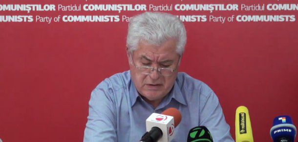 Comunistul se arată indignat că de câteva zile nu poate da de Marian Lupu și Vladimir Filat. Foto: captura privesc.eu