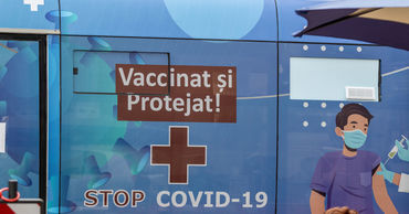 Мобильные пункты вакцинации в столице работают на Чеканах и Ботанике.