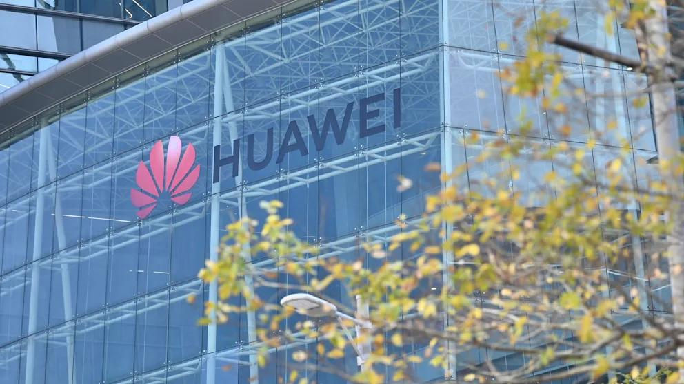 UE intenționează să excludă complet echipamentele Huawei și ZTE din rețelele mobile europene.