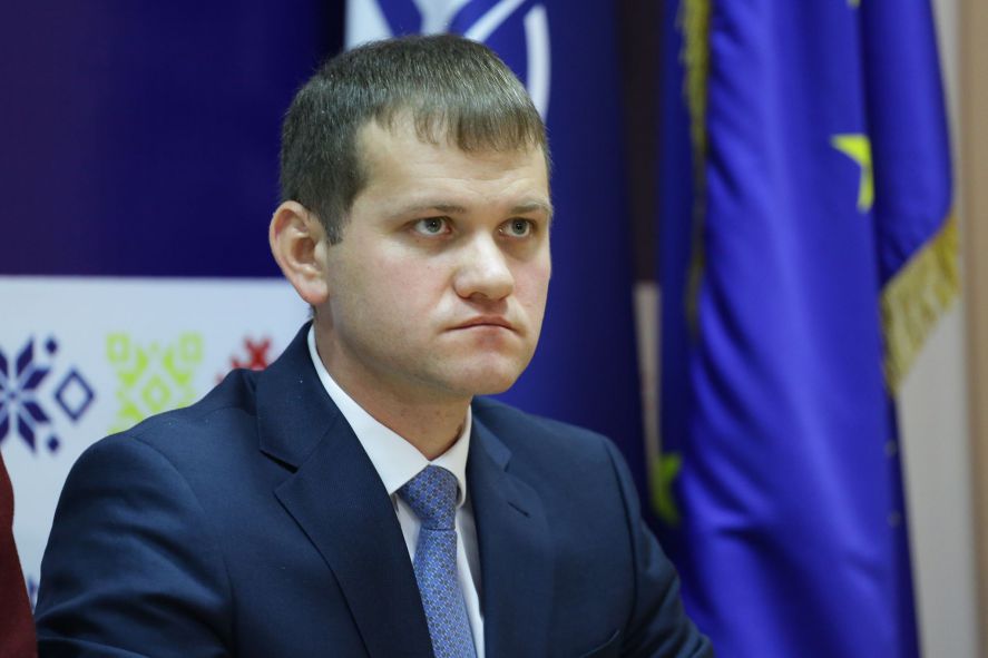 Munteanu: Vladimir Plahotniuc vine iarăși cu daruri otrăvite