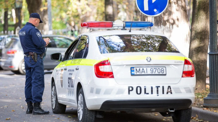 Poliția întărește măsurile în turul doi al alegerilor: Câte o mașină la fiecare secție.