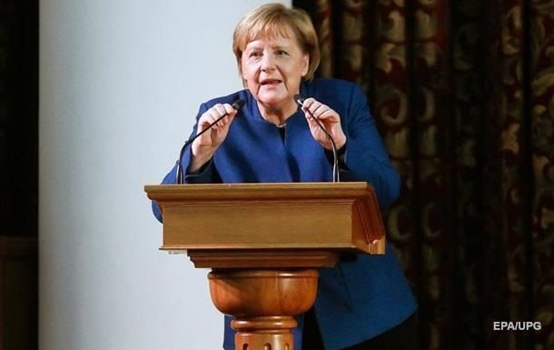 Меркель выступила за создание европейской армии.