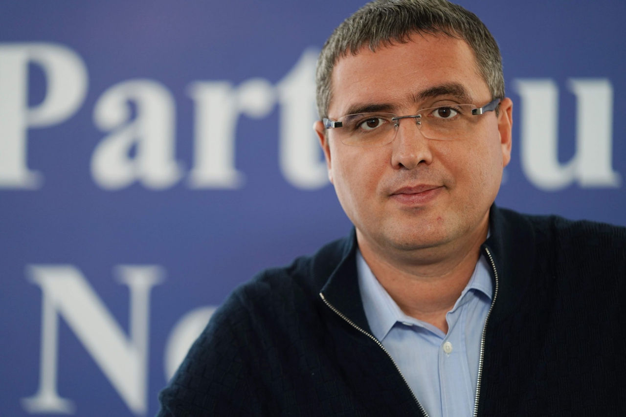 Partidul Nostru pregătește un proiect privind expertiza psihiatrică obligatorie pentru primele persoane în stat.