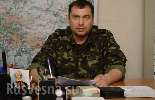 «Народный губернатор» Луганской области Валерий Болотов объявил о введении на территории региона чрезвычайного положения и полной мобилизации.