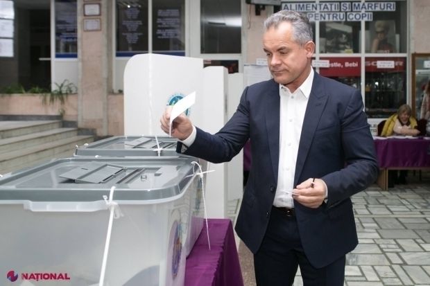 Vlad Plahotniuc îi acuză pe criticii săi că au reacționat „emoțional” la inițiativa privind sistemul uninominal. 