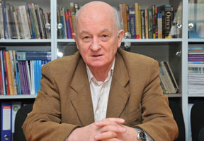 Политик Оазу Нантой.