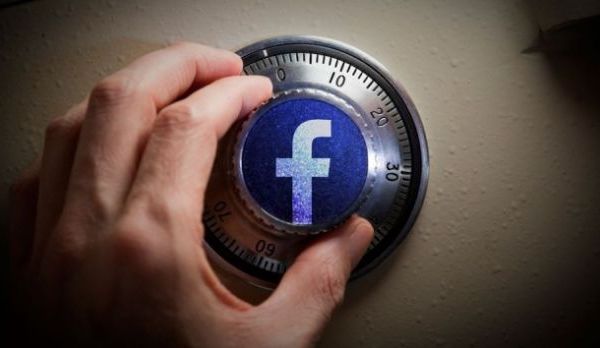Facebook este cea mai mare retea de socializare cu peste 1.39 miliarde de utilizatori activi in fiecare luna.