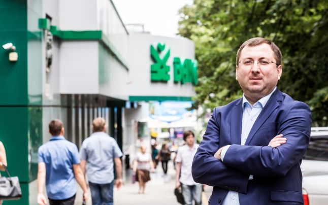 Viorel Bîrcă, președintele interimar al Comitetului de Conducere al Băncii de Economii și-a dat demisia. Foto: adevarul.ro