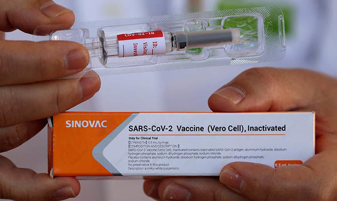 Решение властей о закупке 400 тысяч доз вакцины „CoronaVac” не является окончательным.