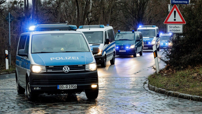 Двое мужчин и две женщины были найдены мертвыми в доме в немецком городе Хемниц.