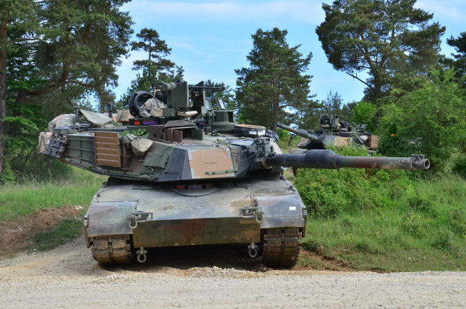 Румыния начала процедуру закупки 54 американских танков Abrams.