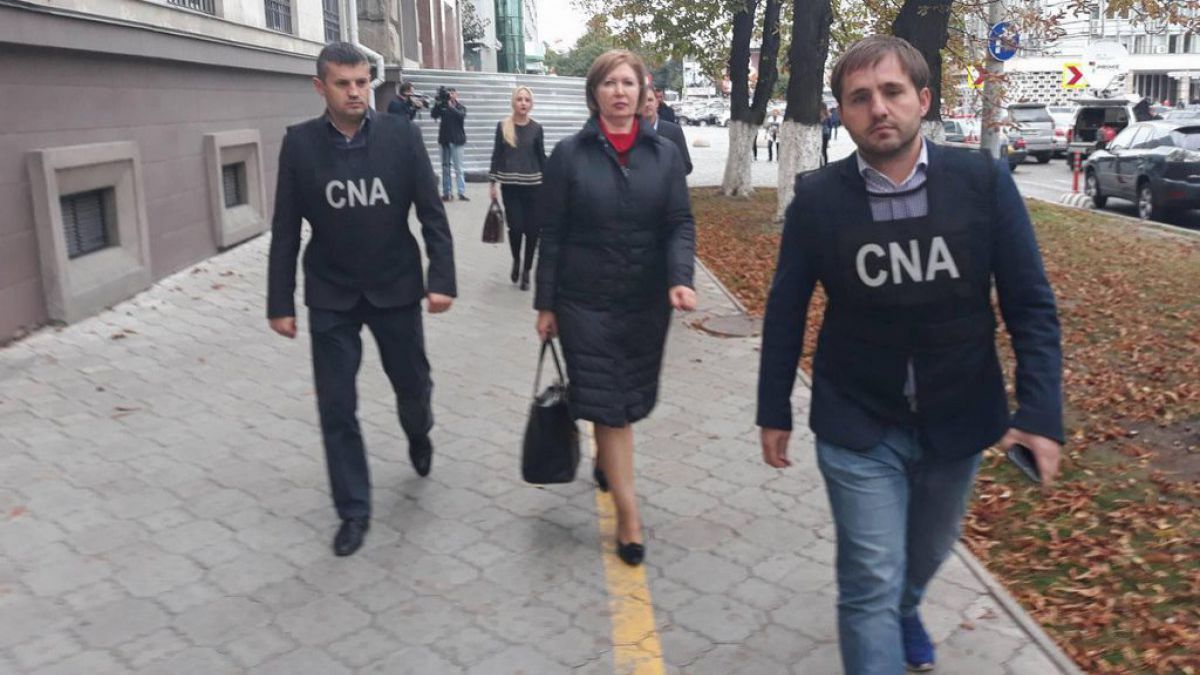 Viceministru reţinut pentru corupţie, dar cu mulțumiri din partea lui Filip. Foto: facebook.com
