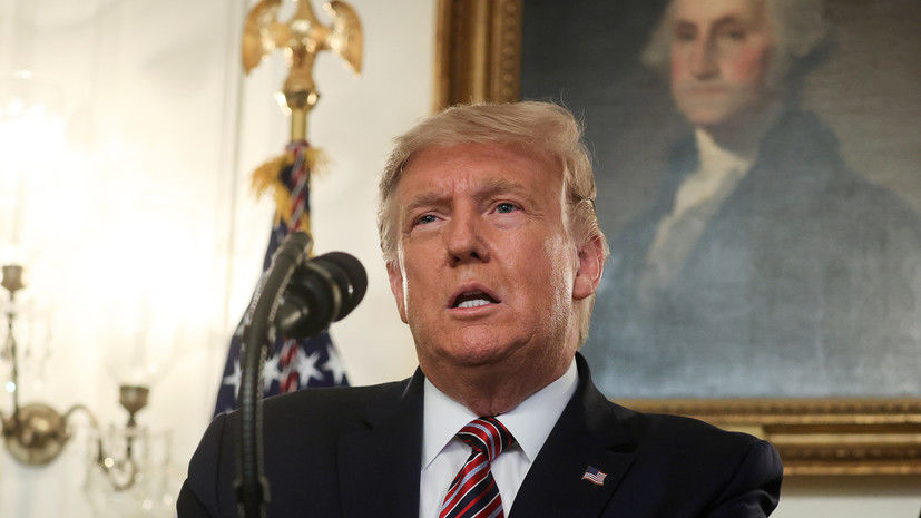 Трамп заявил, что возможность заразиться COVID-19 на массовых митингах его не беспокоит.