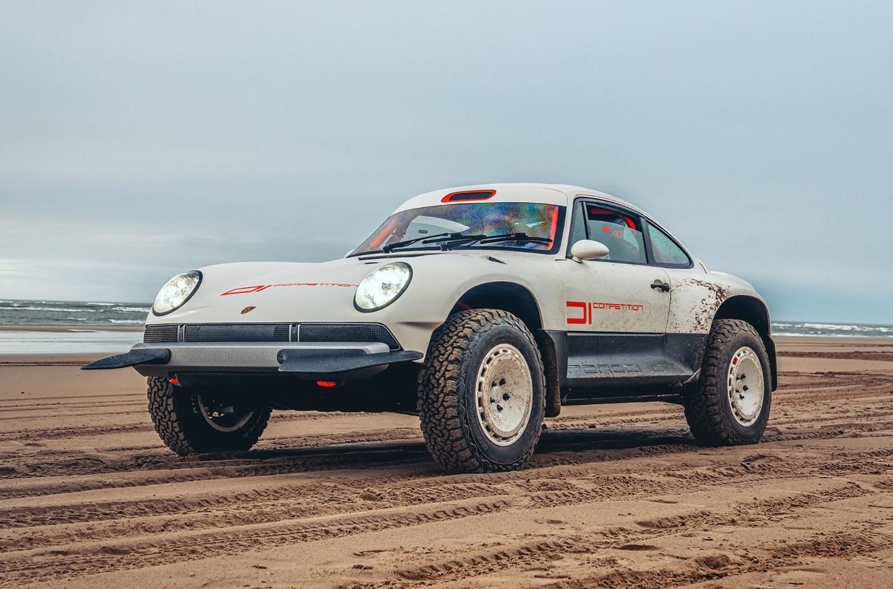 Porsche 911 превратили в экстремальный внедорожник.