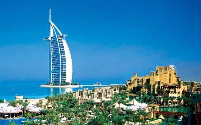 Compania a fost înfiinţată de şeicul Mohammed bin Rashid Al Maktoum, vicepreşedinte şi prim-ministru al EAU şi conducătorul Emiratului Dubai.