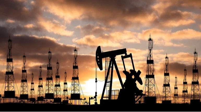 Нефть дорожает после угроз Трампа ввести пошлины для Мексики и Канады.