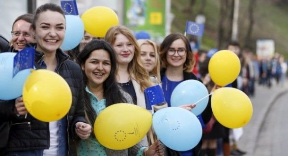 Alegătorii olandezi urmează să decidă miercuri dacă resping acordul de asociere între Uniunea Europeană și Ucraina