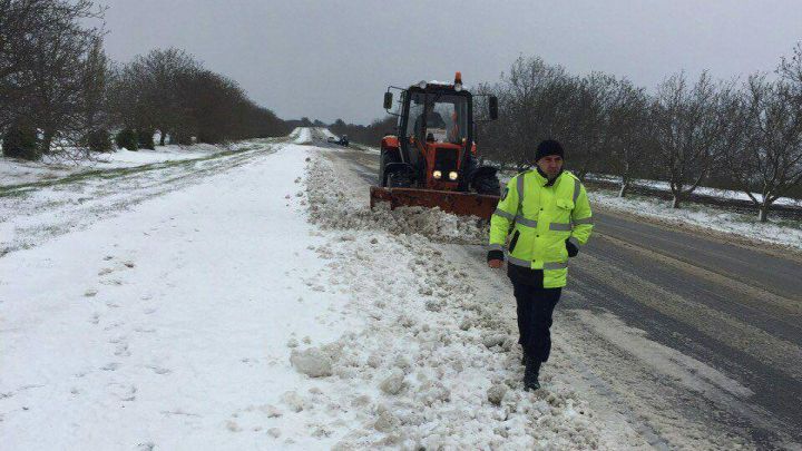 Fulgii imenși și denși au împânzit țara de la primele ore ale dimineții