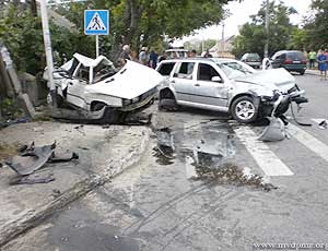 По фактам последних двух аварий сотрудниками ГАИ проводятся проверки. 