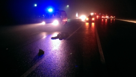 Un bărbat a murit aseară pe traseul Chişinău-Orhei, după ce a fost lovit de un automobil Opel.