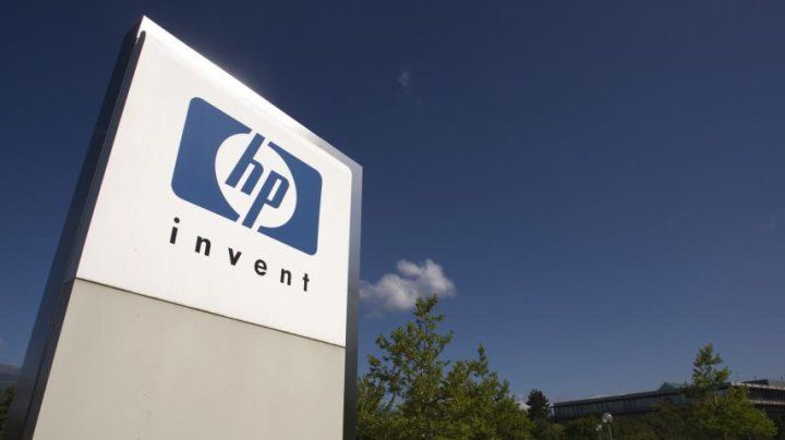 Concedieri în masă a personalului la Hewlett Packard Enterprise. 