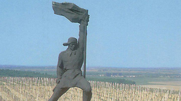 Muzeu în aer liber. Peste 120 de statui sovietice sunt expuse în Ucraina 