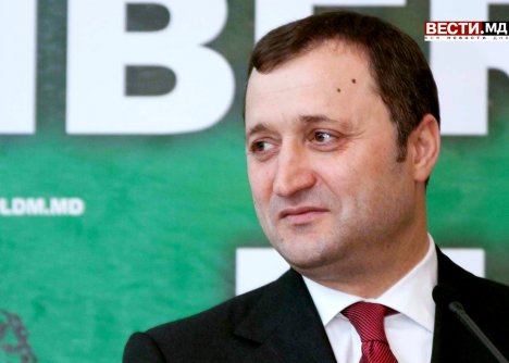 Выплата зарплаты сотрудникам НЦБК приостановлена Филатом.