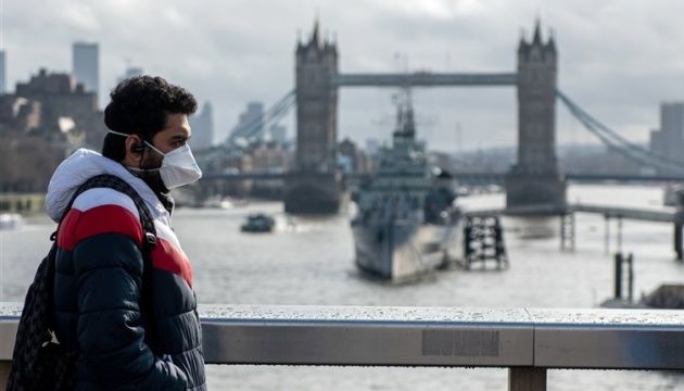 Гражданам Великобритании придется заплатить семь тыс. долларов за отдых в другой стране.