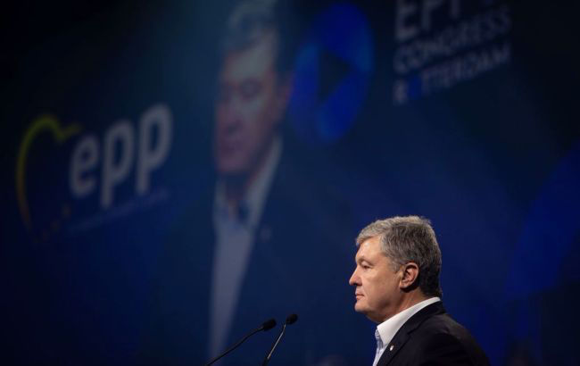 Порошенко: Надо больше оружия, санкций и никаких компромиссов с Путиным.
