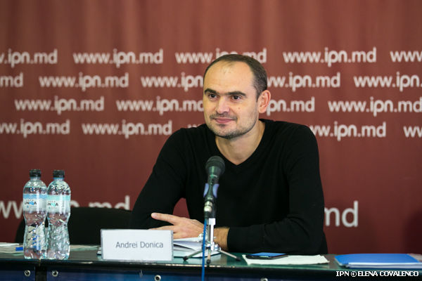 Активист Андрей Доника.