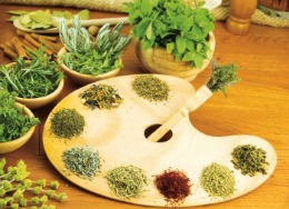 Prepară o infuzie din 1-2 linguriţe de plantă la o cană cu apă clocotită, acoperi 15 minute; poţi consuma 3 căni pe zi.